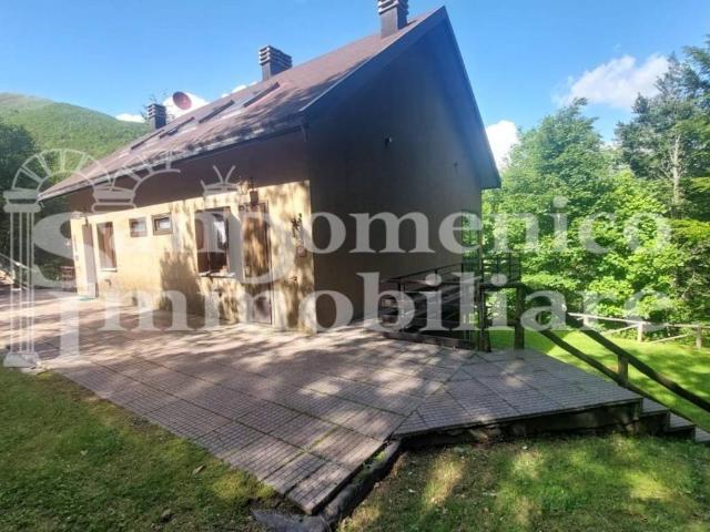 Villetta a schiera in vendita a Castiglione di Garfagnana LU