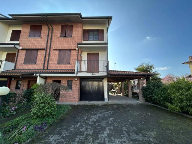 Villetta a schiera in vendita a Castiraga Vidardo LO
