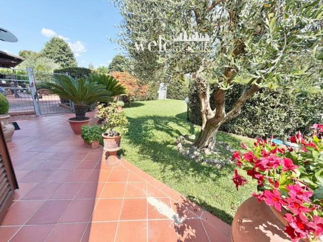 Villetta a schiera in vendita a Capalle Campi Bisenzio 132 mq Rif: 1422126
