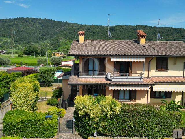 Villetta a schiera in vendita a Carobbio degli Angeli BG