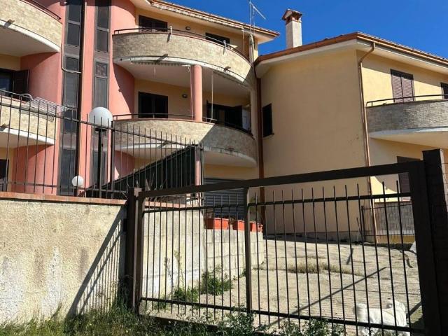 Villetta a schiera in vendita a Carolei CS