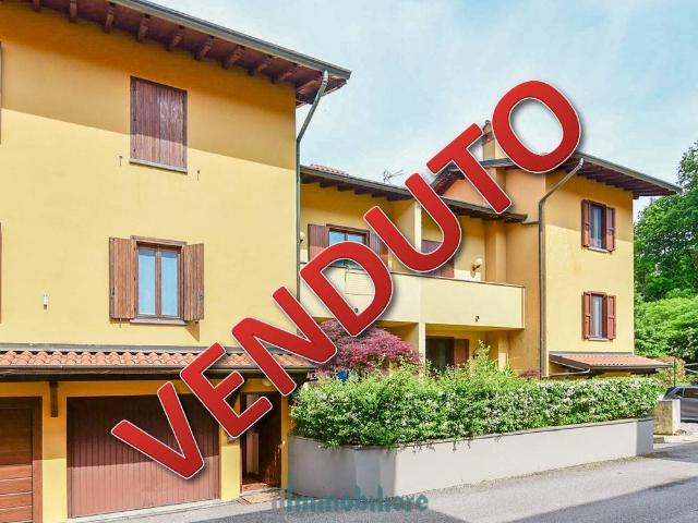 Villetta a schiera in vendita a Carimate CO