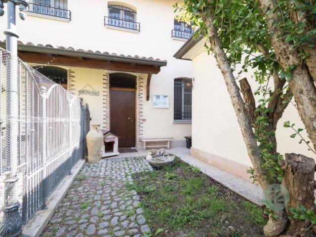 Villetta a schiera in vendita a Carpi MO