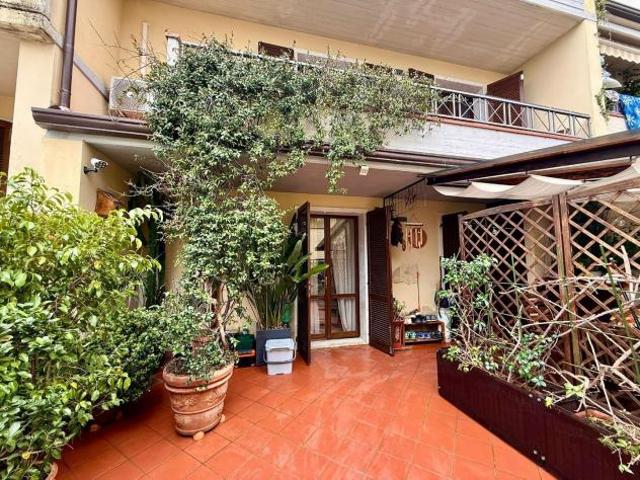 Villetta a schiera in vendita a Carrara 168 mq Rif: 1393639