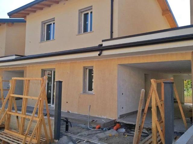 Villetta a schiera in vendita a Cava Manara PV