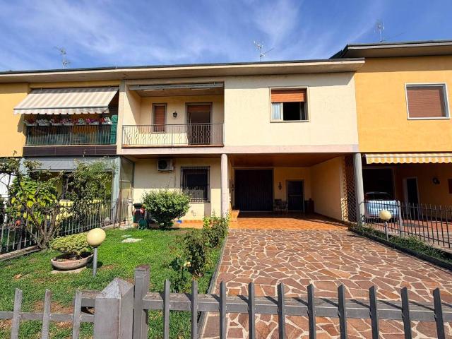 Villetta a schiera in vendita a Chiari BS