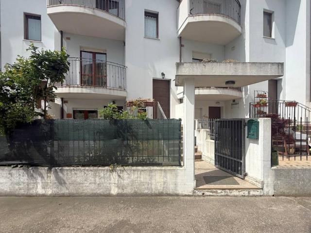 Villetta a schiera in vendita a Città Sant'Angelo PE