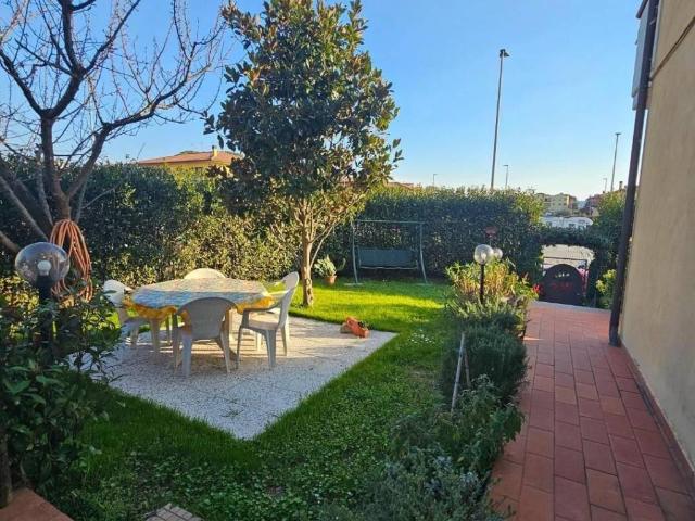 Villetta a schiera in vendita a Collesalvetti LI