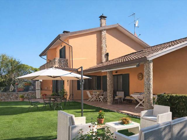 Villetta a schiera in vendita a Collesalvetti LI