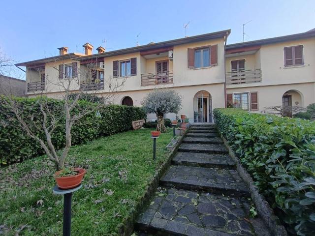 Villetta a schiera in vendita a Corte de' Cortesi con Cignone CR
