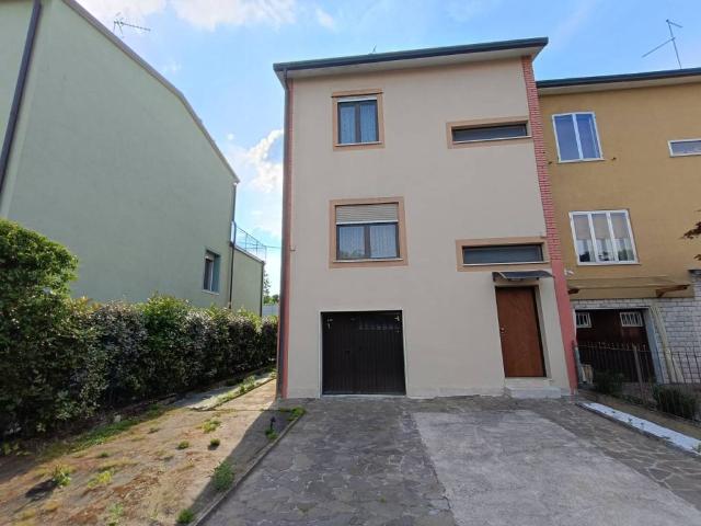 Villetta a schiera in vendita a Cremona CR