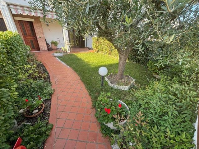Villetta a schiera in vendita a Desenzano del Garda BS
