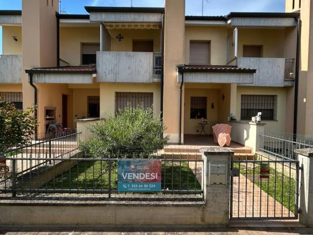 Villetta a schiera in vendita a Finale Emilia MO