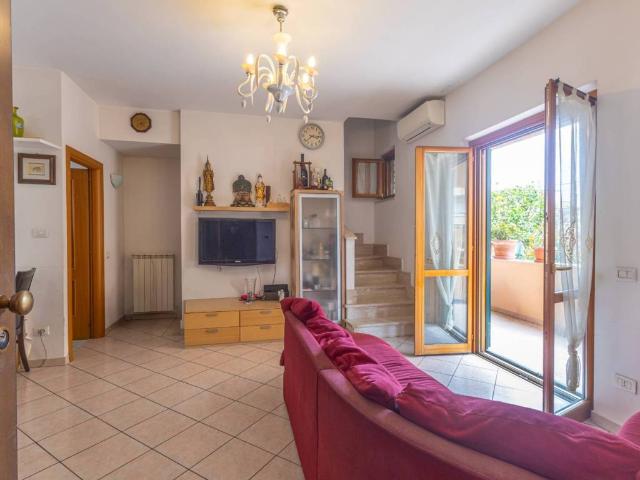 Villetta a schiera in vendita a Fiumicino RM