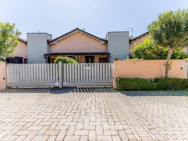 Villetta a schiera in vendita a Fiumicino RM