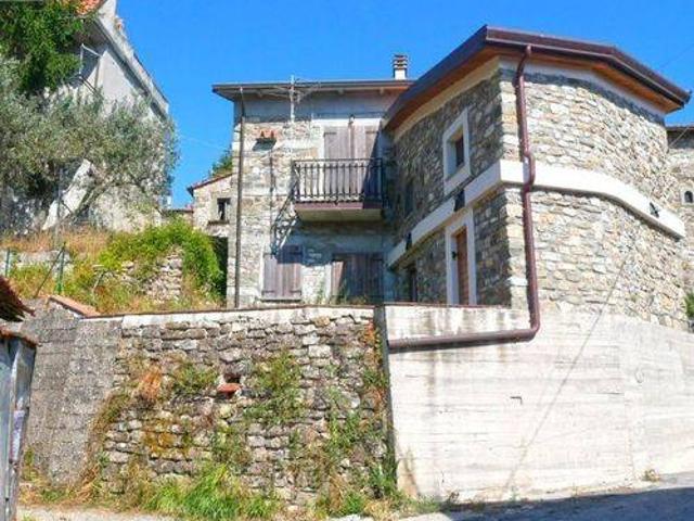 Villetta a schiera in vendita a Fivizzano MS
