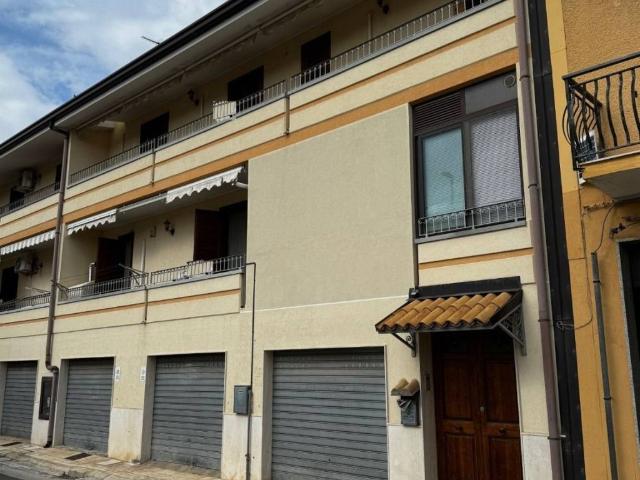 Villetta a schiera in vendita a Floridia SR