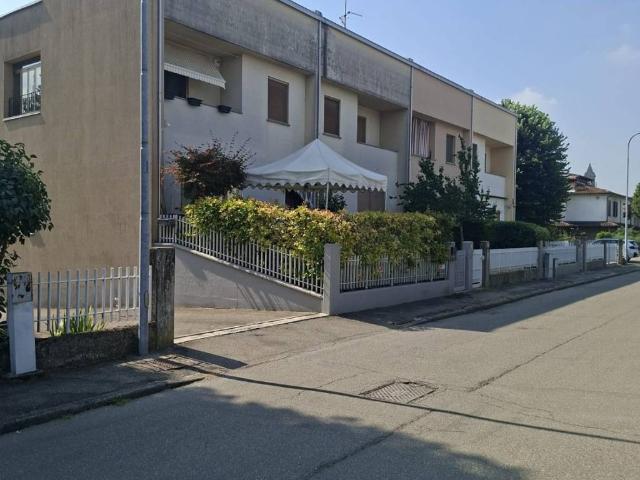 Villetta a schiera in vendita a Fontevivo PR