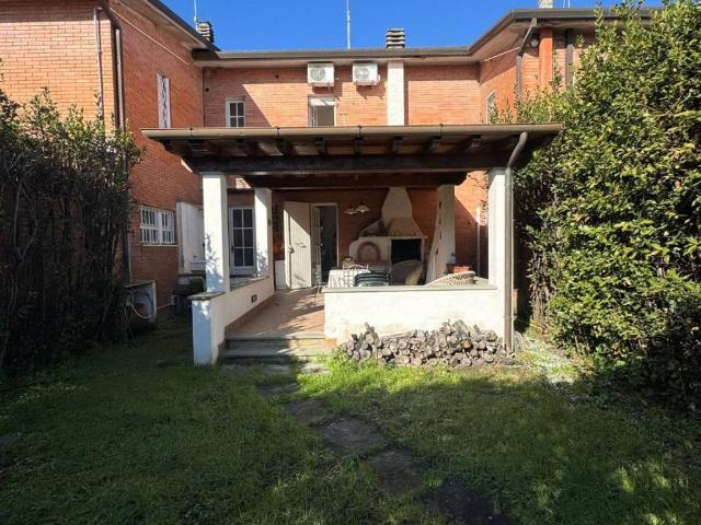 Villetta a schiera in vendita a Forte dei Marmi LU