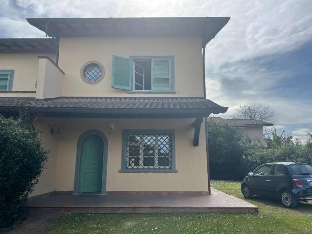 Villetta a schiera in vendita a Forte dei Marmi LU