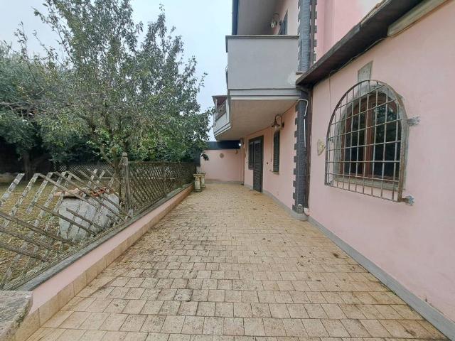 Villetta a schiera in vendita a Genzano di Roma RM