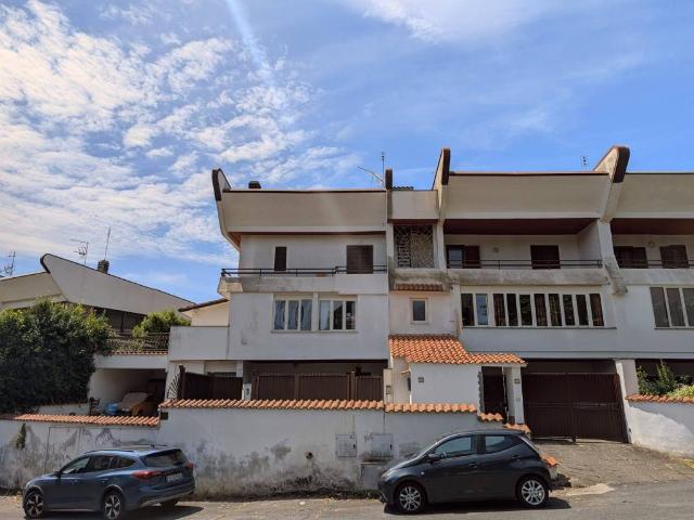 Villetta a schiera in vendita a Genzano di Roma RM