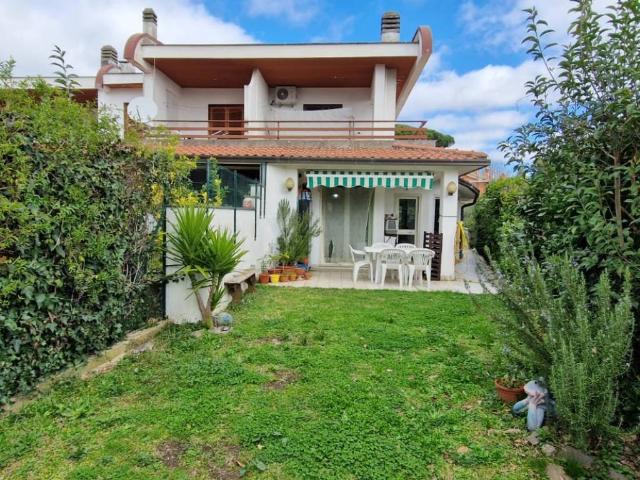 Villetta a schiera in vendita a Genzano di Roma RM