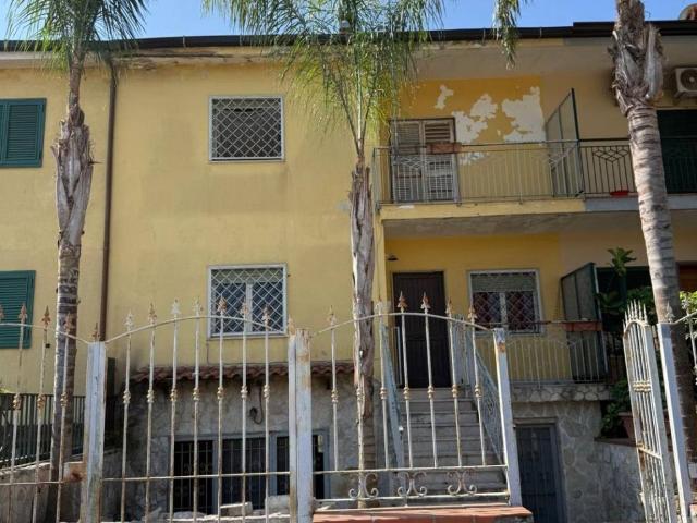 Villetta a schiera in vendita a Giugliano in Campania NA