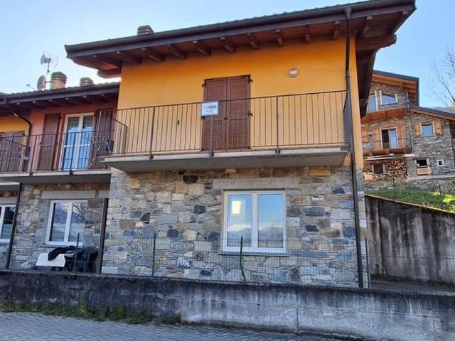 Villetta a schiera in vendita a Gravedona ed Uniti CO