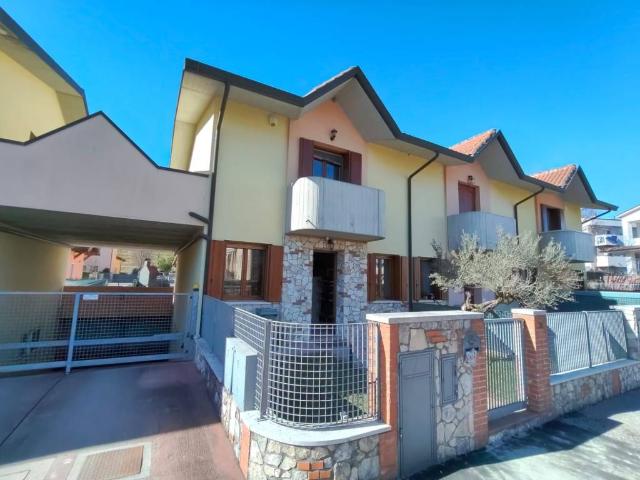 Villetta a schiera in vendita a Isola Vicentina VI