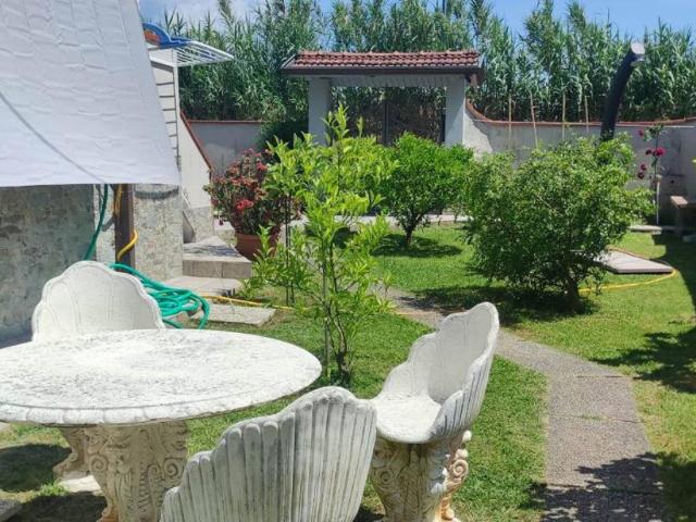 Villetta a schiera in vendita a Luni SP