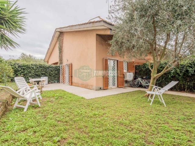 Villetta a schiera in vendita a Ladispoli RM
