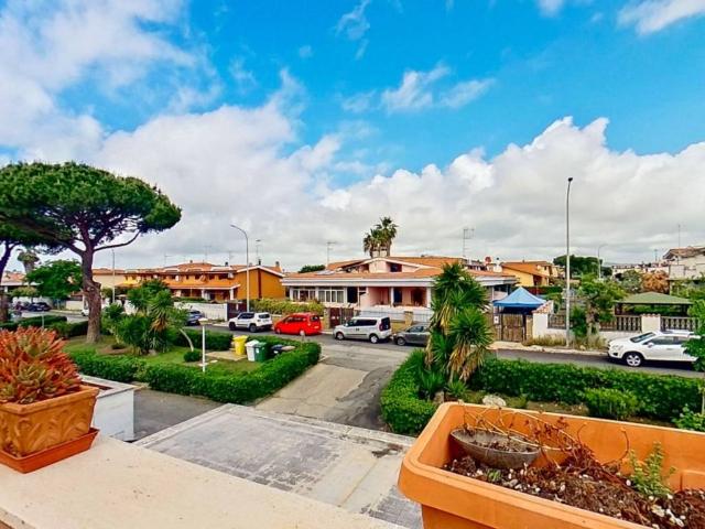 Villetta a schiera in vendita a Ladispoli RM