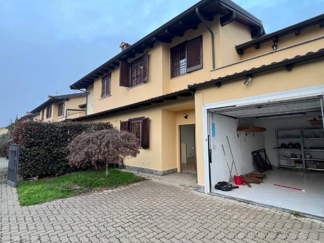 Villetta a schiera in vendita a Landriano PV