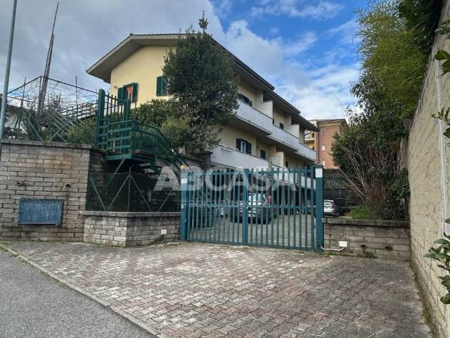 Villetta a schiera in vendita a Lariano RM
