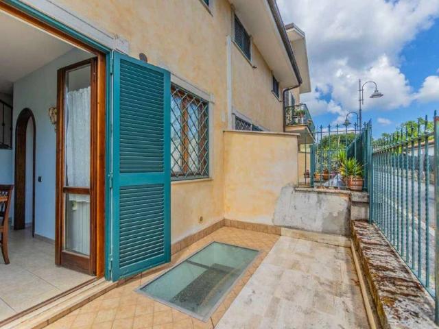 Villetta a schiera in vendita a Lariano RM