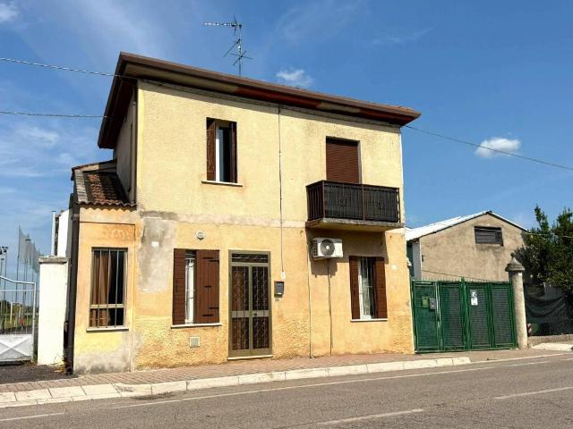 Villetta a schiera in vendita a Legnago VR