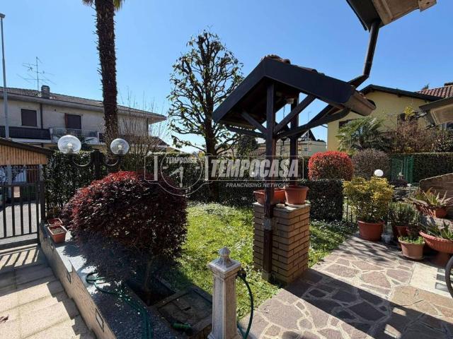 Villetta a schiera in vendita a Lentate sul Seveso MB