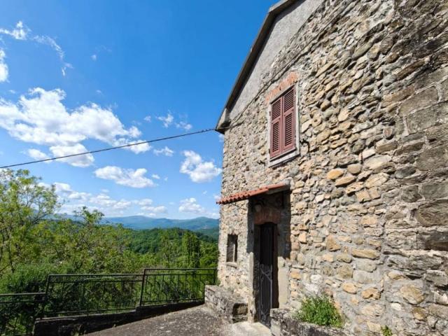 Villetta a schiera in vendita a Licciana Nardi MS
