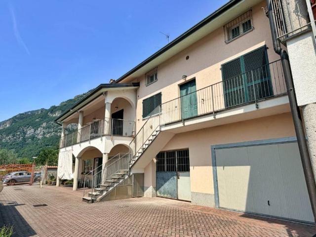 Villetta a schiera in vendita a Lierna LC