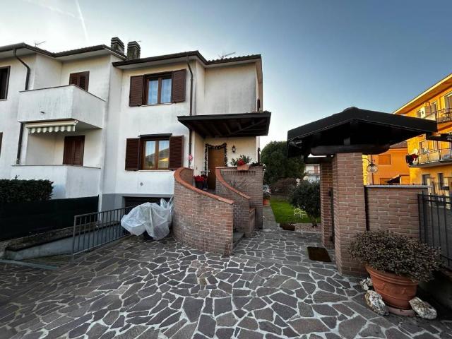 Villetta a schiera in vendita a Lodi Vecchio LO