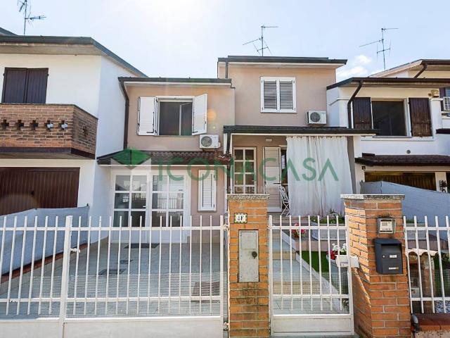 Villetta a schiera in vendita a Palazzo Pignano CR