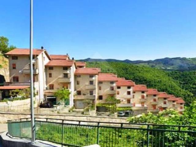 Villetta a schiera in vendita a Parenti CS