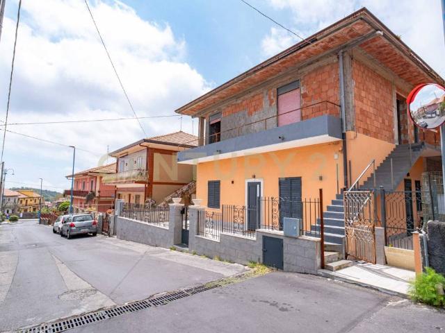 Villetta a schiera in vendita a Pedara CT