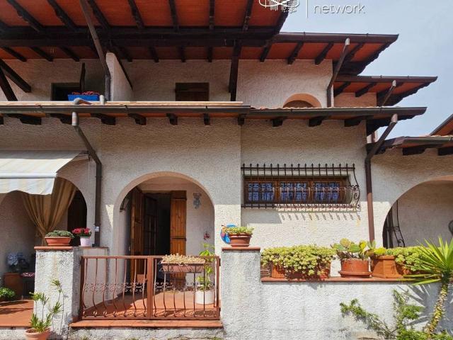 Villetta a schiera in vendita a Pietrasanta LU