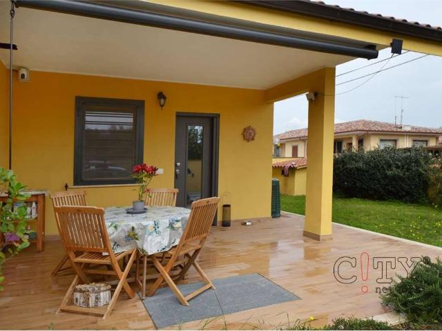 Villetta a schiera in vendita a Pomezia RM