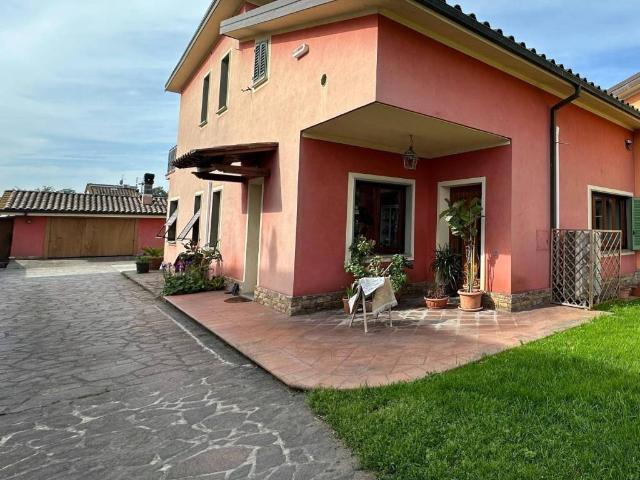 Villetta a schiera in vendita a Porcari LU