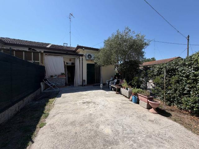 Villetta a schiera in vendita a Porto Viro RO