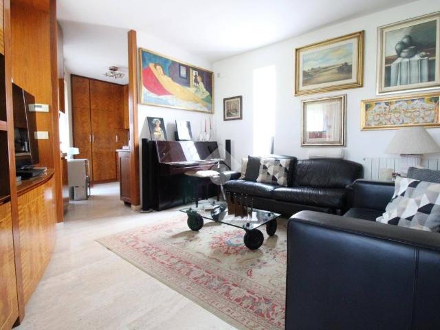 Villa in vendita a Prato PO