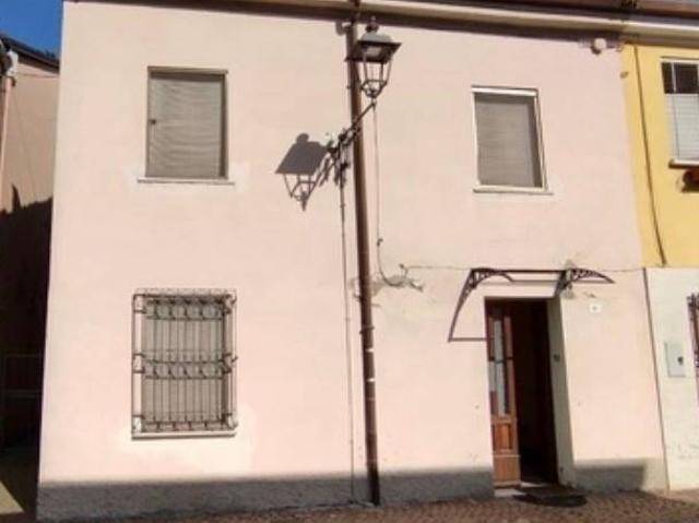 Villetta a schiera in vendita a Quingentole MN